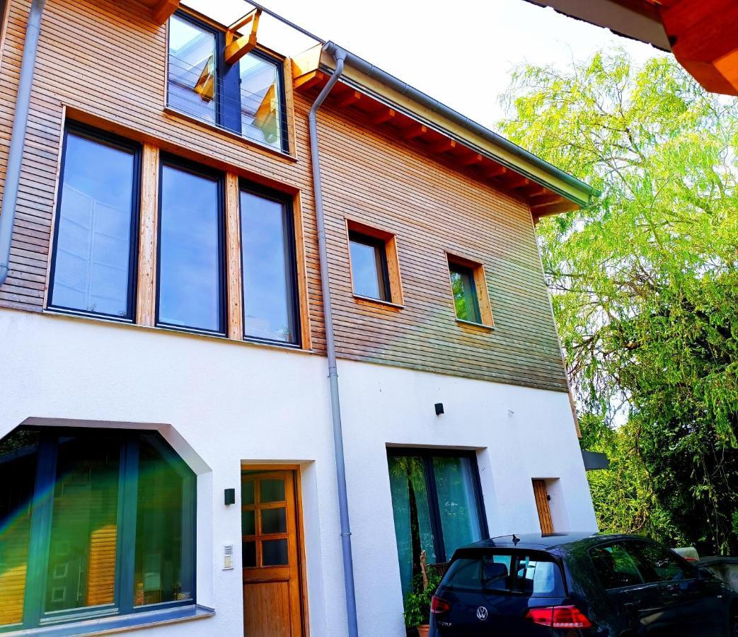Apartment Unterm Dach Mit Kleinem Seeblick Münsing Eksteriør bilde